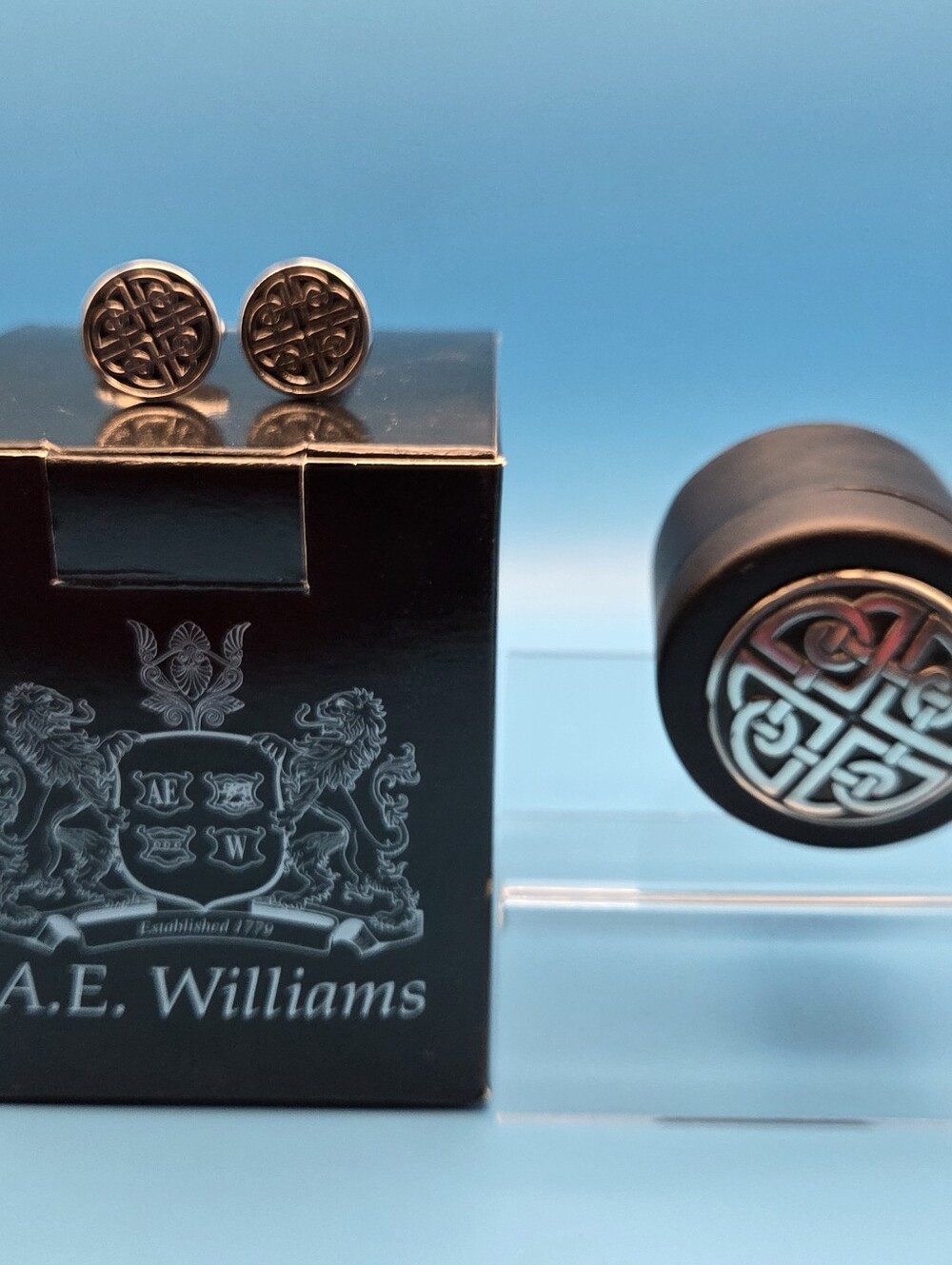 AE Williams British Pewter Celtic Knot Cufflinks Silver NWT Box